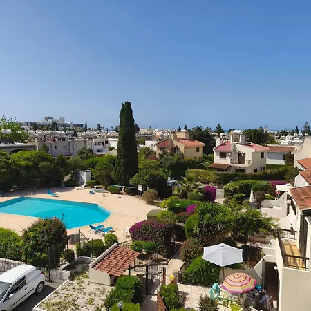 アパート Margarita Gardens *